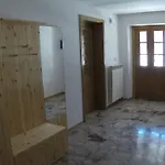 Lesjakova Domacija Dom wakacyjny