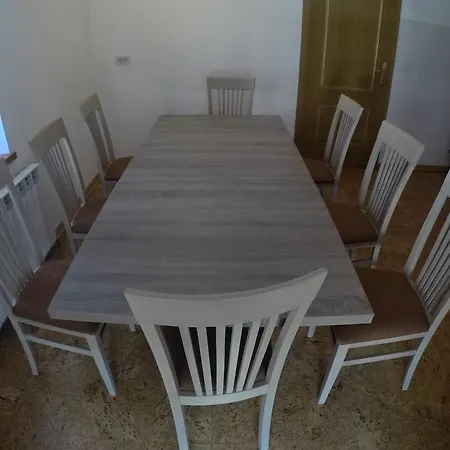 Dom wakacyjny Lesjakova Domacija *