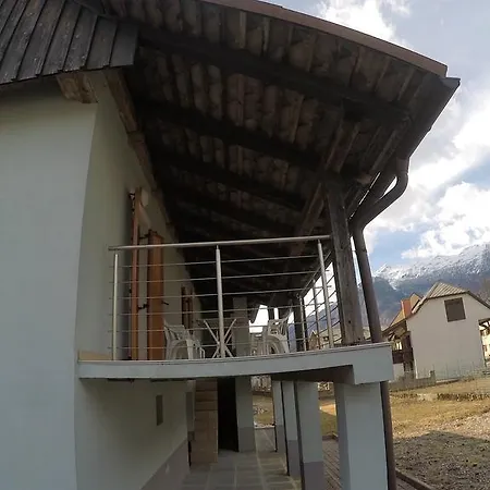 Lesjakova Domacija * بوويتش