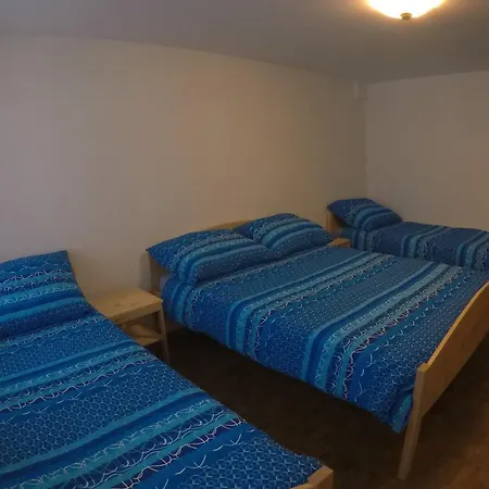 Lesjakova Domacija ボヴェツ