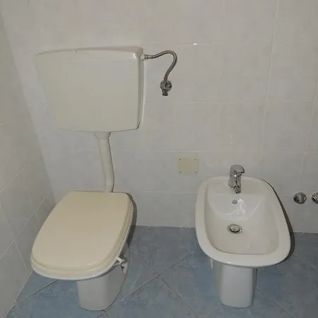 Lesjakova Domacija *