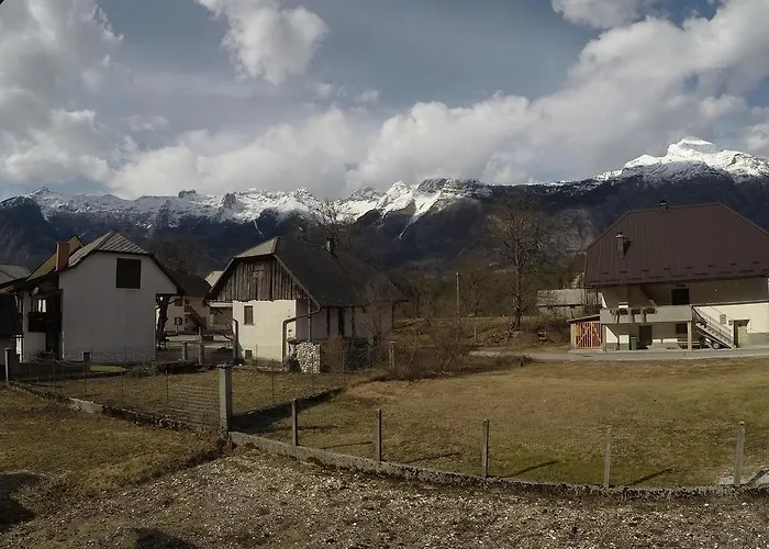 Lesjakova Domacija Bovec